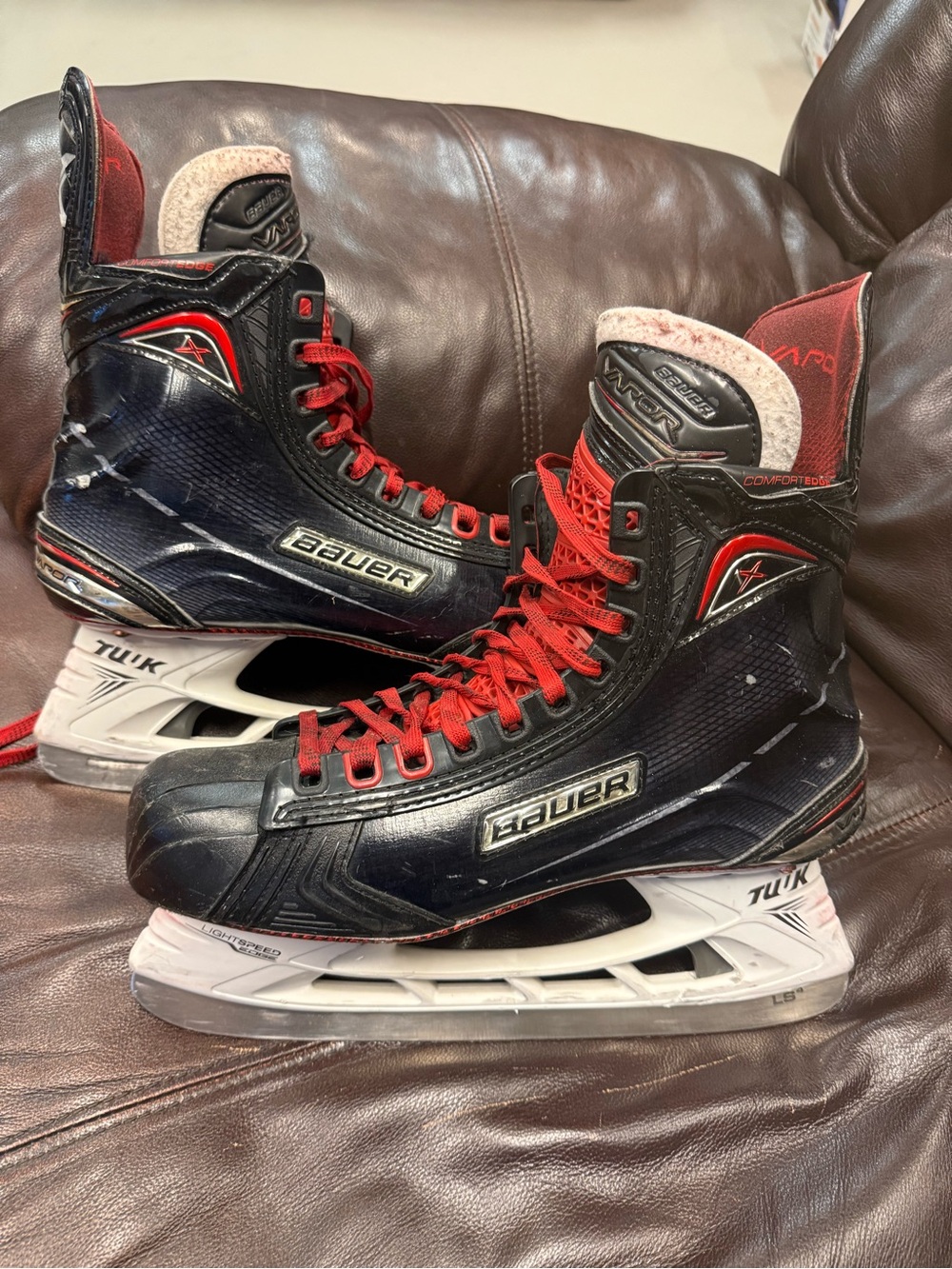 Bauer 1X Hockey Skates Size 9.5 D.
